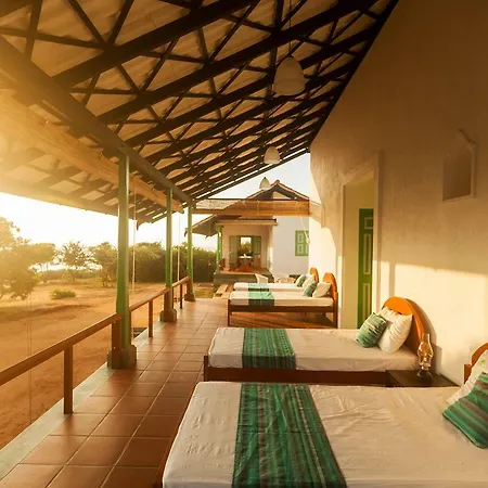 Nil Sisila Beach Resort Yala Extérieur photo